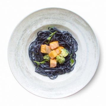 Ижевск Черные спагетти с лососем